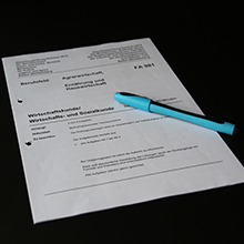 Prüfungsaufgabe mit Stift
